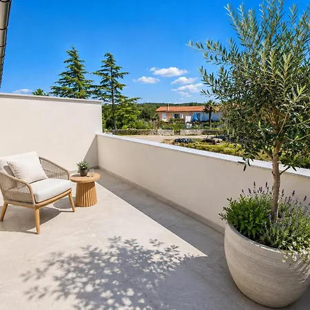 Villa Alba With Pool - Sol Tours Kras