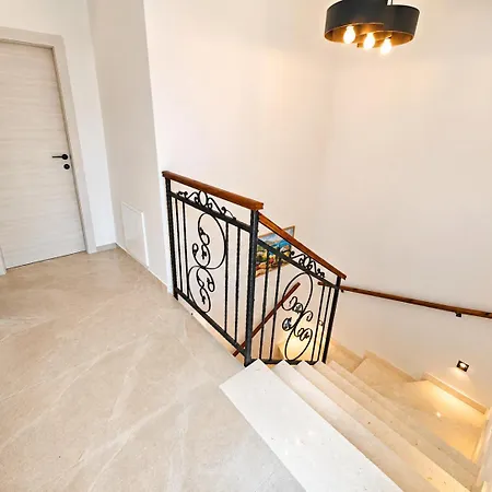 Villa Alba With Pool - Sol Tours Kras